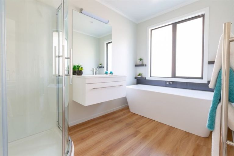 Photo of property in 5 Village Lane, Stoke, Nelson, 7011