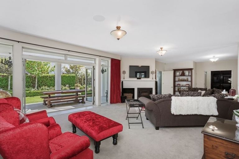 Photo of property in 8 Haddon Lane, Harewood, Christchurch, 8051