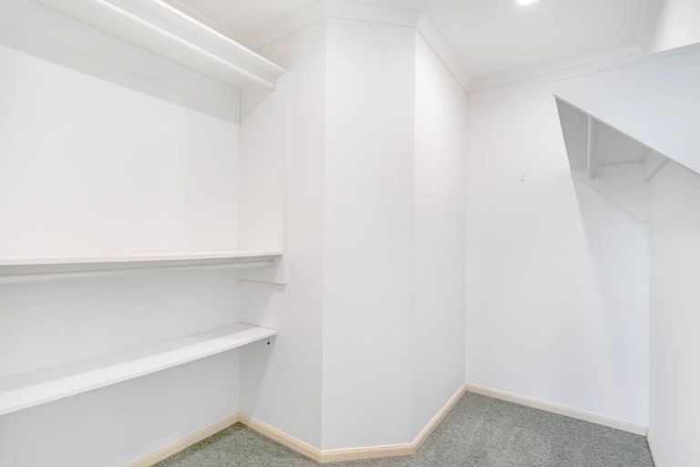 Photo of property in 30 Strachan Way, Highbury, Palmerston North, 4412