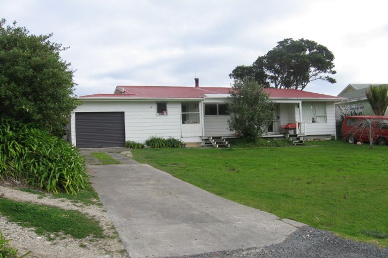 Photo of property in 16 Ocean Beach Road, Whangarei Heads, Whangarei, 0174