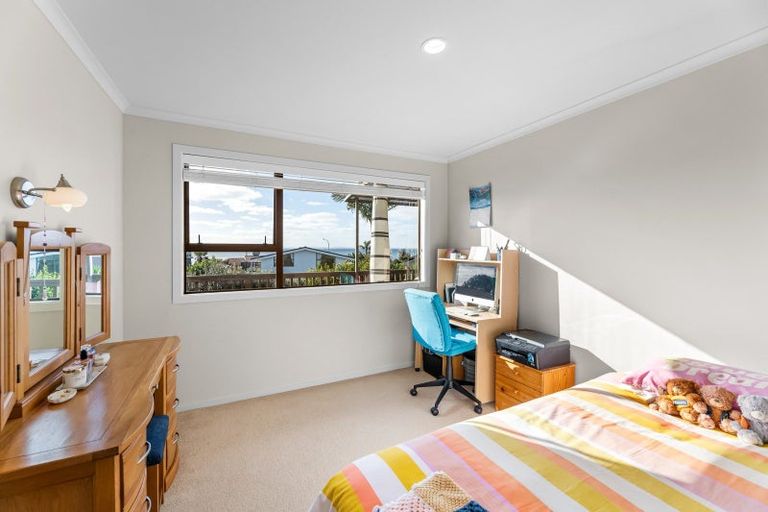 Photo of property in 5 Taihiki Road, Clarks Beach, 2122