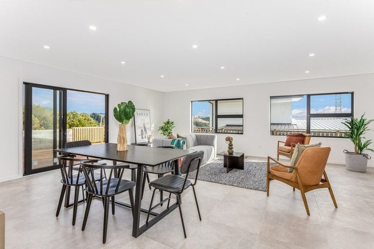 Photo of property in 1 Trysail Place, Whitby, Porirua, 5024