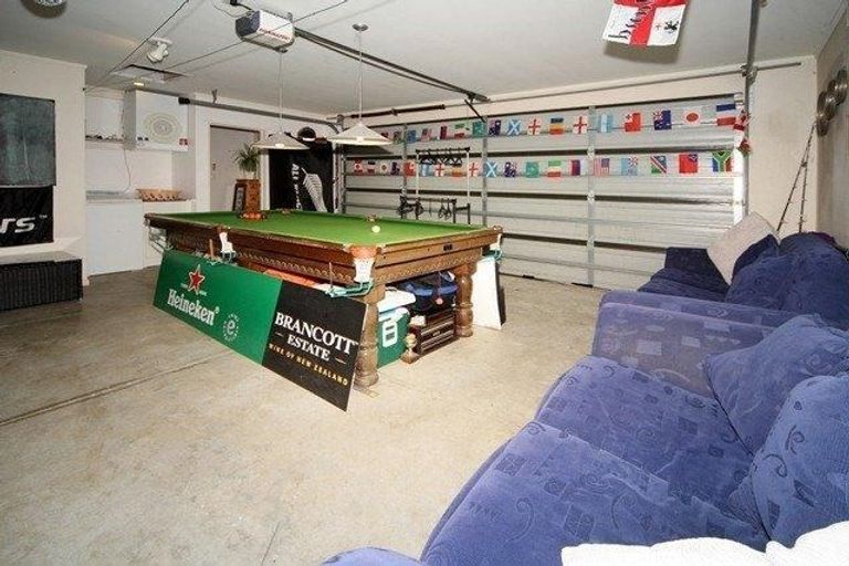 Photo of property in 14 Varlene Terrace, Forrest Hill, Auckland, 0620