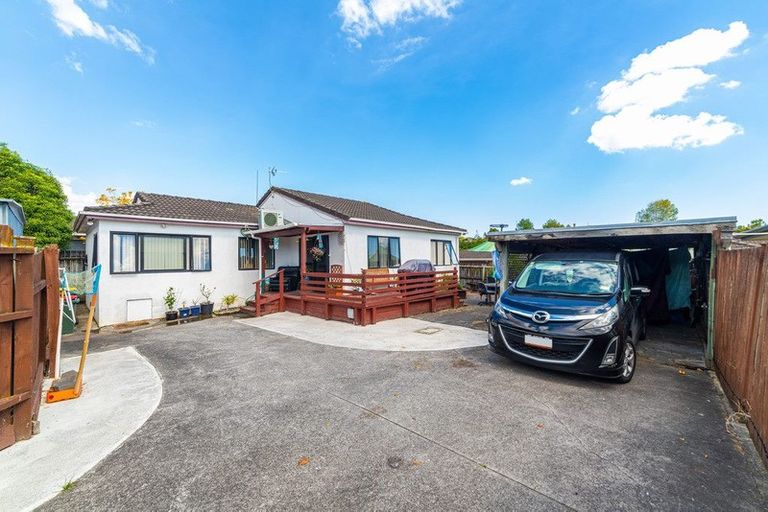 Photo of property in 2/93 Aviemore Drive, Highland Park, Auckland, 2010