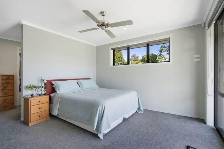 Photo of property in 13 Riverside Place, Katikati, 3129
