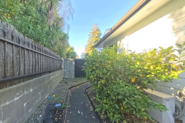 Photo of property in 17 Hutcheson Street, Sydenham, Christchurch, 8023
