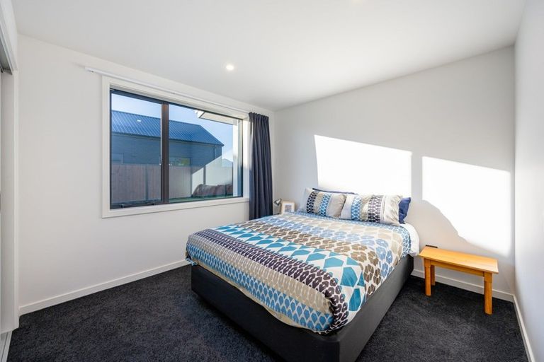 Photo of property in 37 Pounamu Avenue, Albert Town, Wanaka, 9305