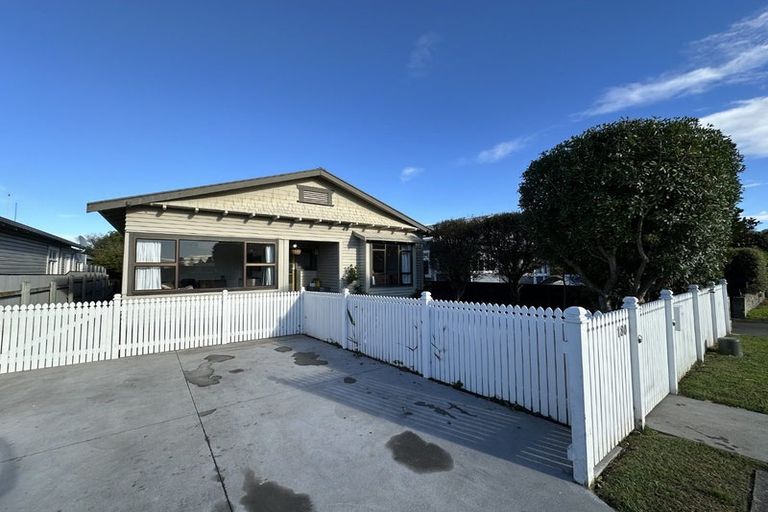 Photo of property in 180 Vigor Brown Street, Napier South, Napier, 4110