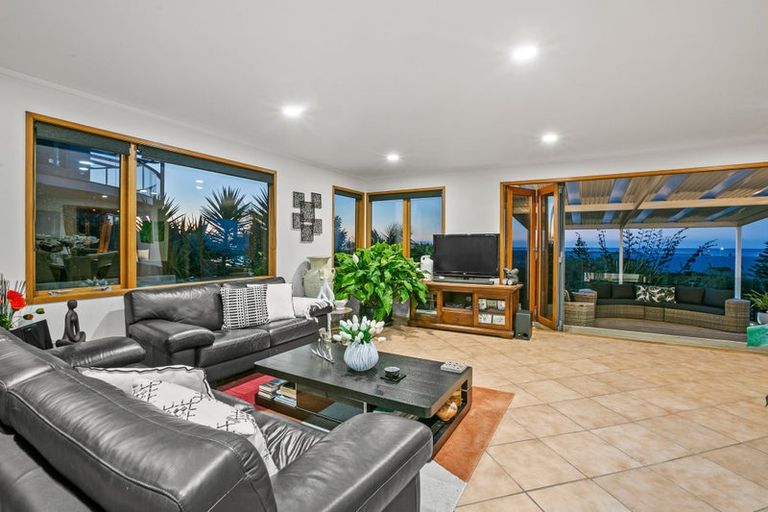 Photo of property in 46 Whiteley Street, Moturoa, New Plymouth, 4310