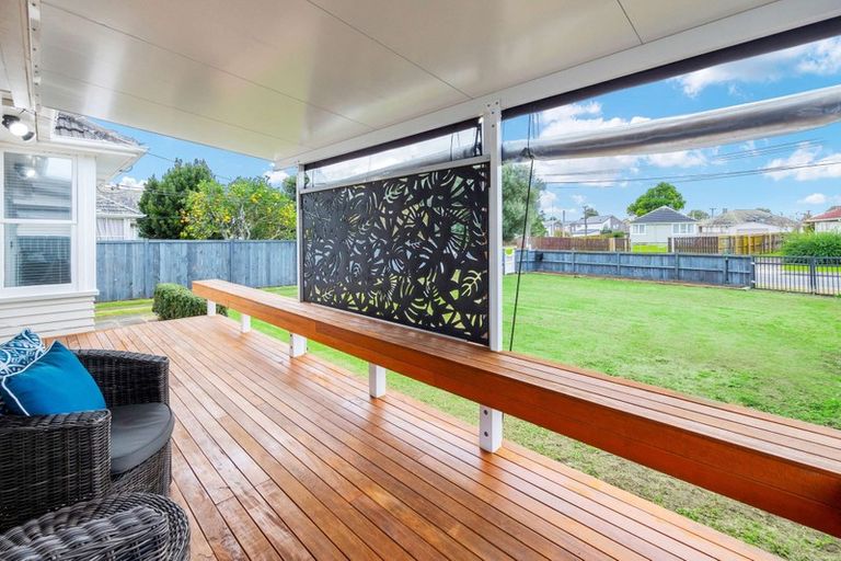 Photo of property in 5 Jolson Road, Mount Wellington, Auckland, 1062