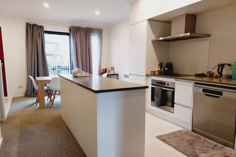 Photo of property in 40 Hobsonville Point Road, Hobsonville, Auckland, 0616