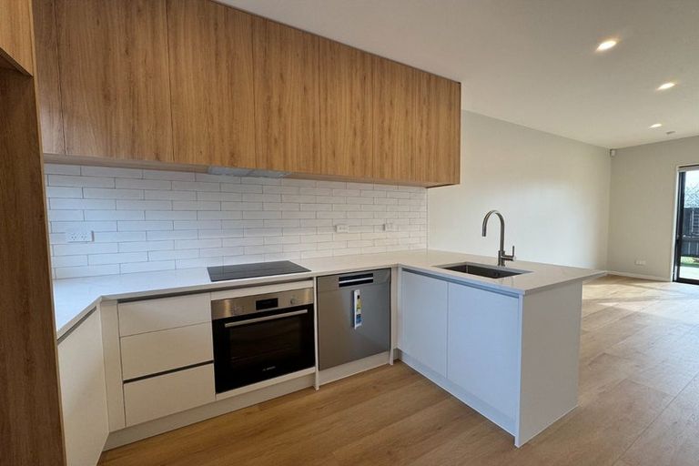 Photo of property in 5/13 Thomas Road, Mangere, Auckland, 2022