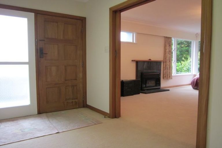 Photo of property in 1 Kohima Drive, Khandallah, Wellington, 6035