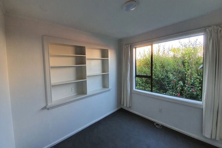 Photo of property in 106 Yaldhurst Road, Sockburn, Christchurch, 8042