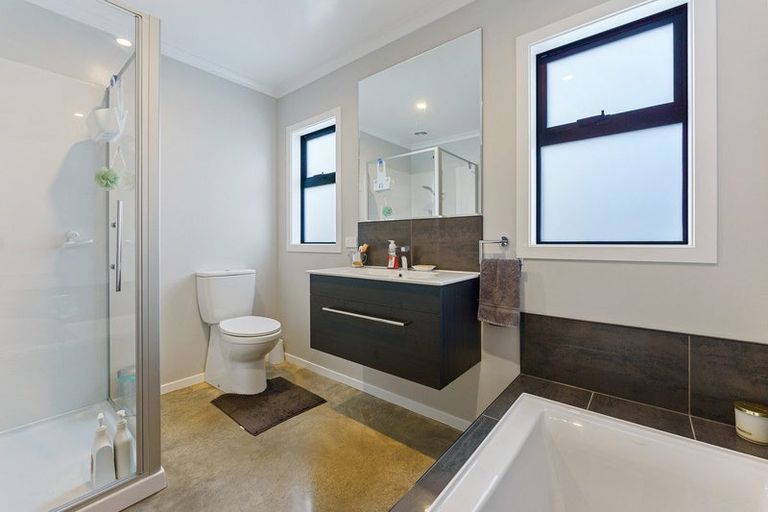 Photo of property in 174 Harakeke Road, Te Horo, Otaki, 5581