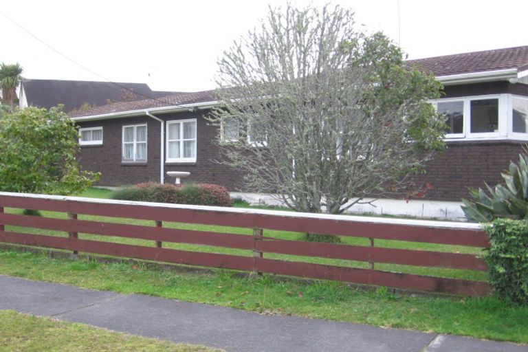 Photo of property in 127 Kowhai Road, Mairangi Bay, Auckland, 0630