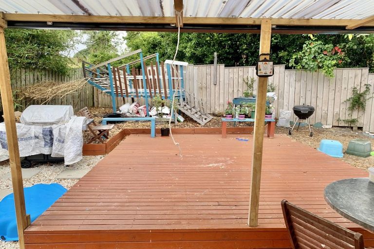 Photo of property in 33 Diana Drive, Glenfield, Auckland, 0627