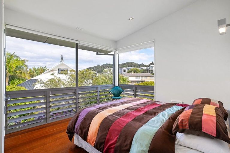 Photo of property in 107 Russell Bruce Place, Onemana, Whangamata, 3691