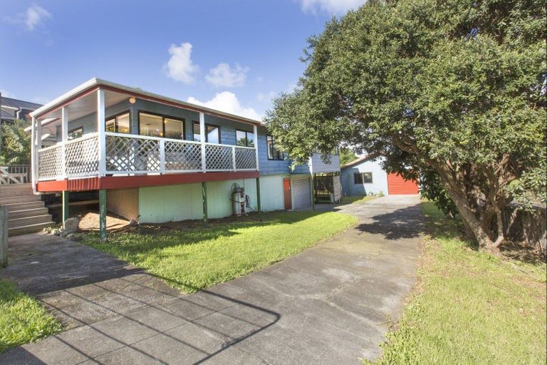 Photo of property in 5 Ripiro Drive, Baylys Beach, Dargaville, 0377