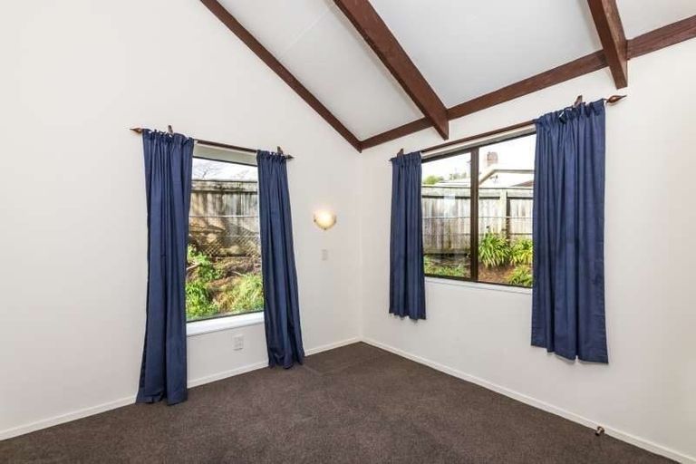 Photo of property in 15b Te Hatepe Avenue, Taupo, 3330