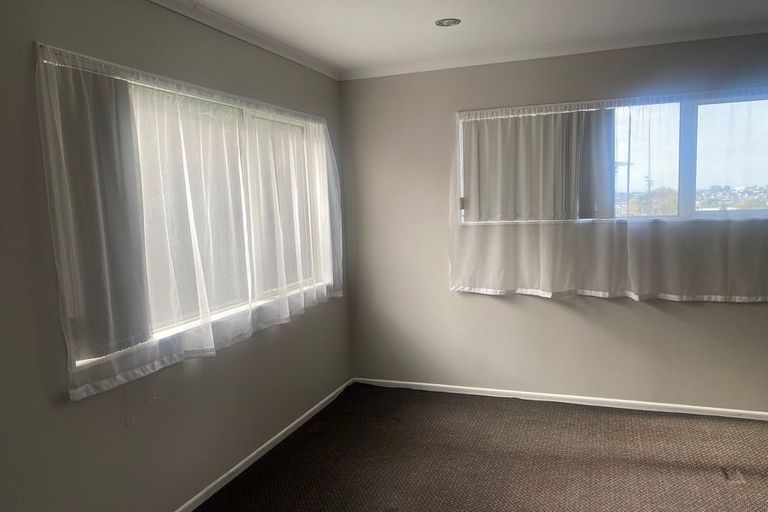 Photo of property in 5 Rosalind Road, Glenfield, Auckland, 0629