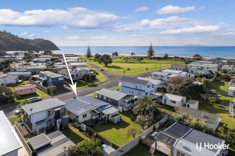 Photo of property in 25 Brighton Road, Waihi Beach, 3611