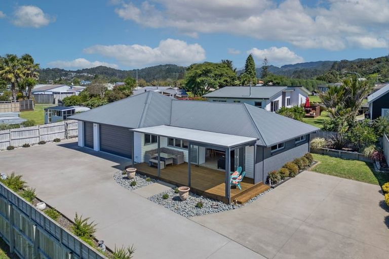 Photo of property in 32 Tairua Palms Place, Tairua, 3508