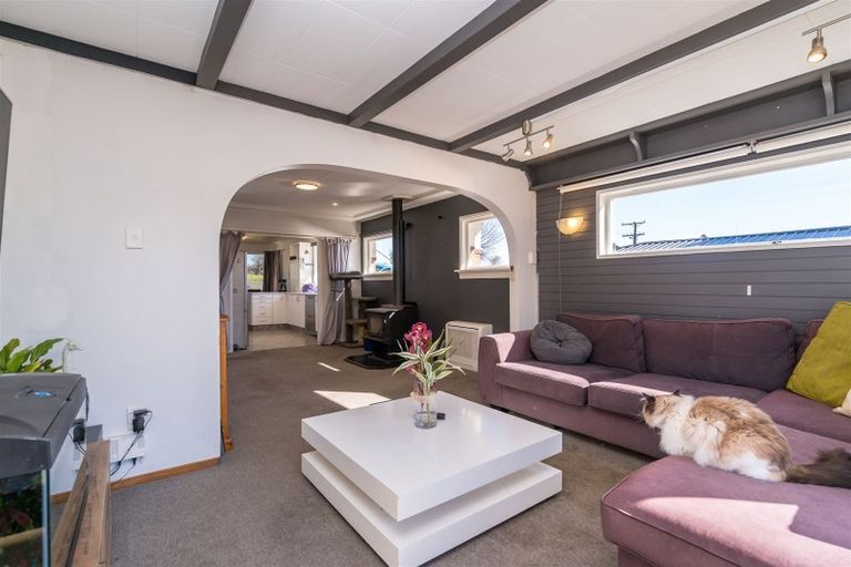 Photo of property in 42 Weir Street, Green Island, Dunedin, 9018