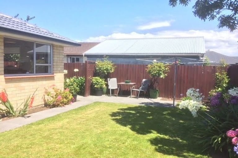 Photo of property in 1/5 Vancouver Crescent, Wainoni, Christchurch, 8061