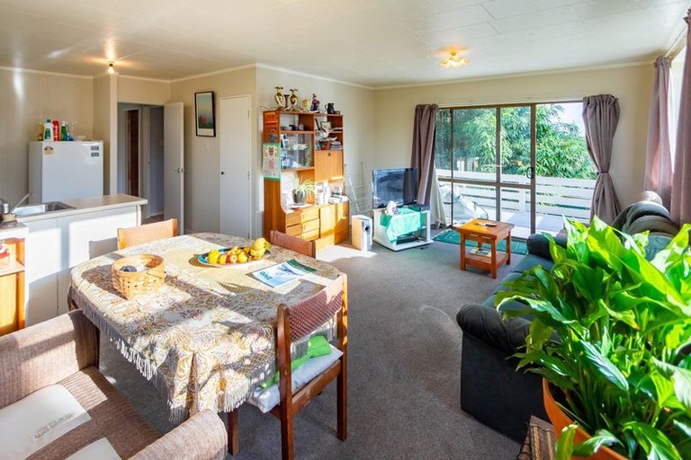 Photo of property in 71 Mcfarlane Street, Oakura, 4314