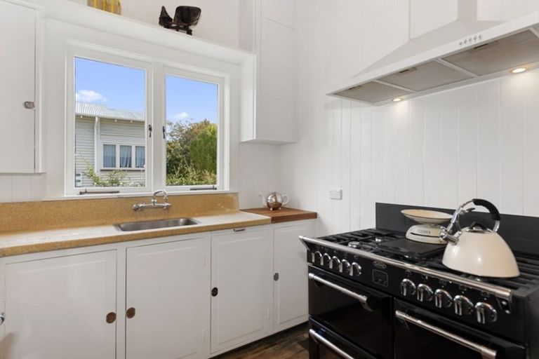 Photo of property in 18 Boundary Road, Claudelands, Hamilton, 3214