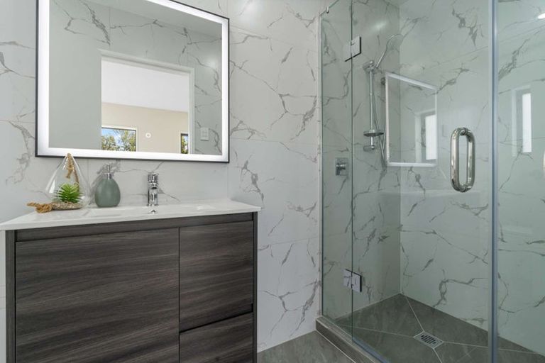 Photo of property in 6/18 Hutchinsons Road, Bucklands Beach, Auckland, 2014