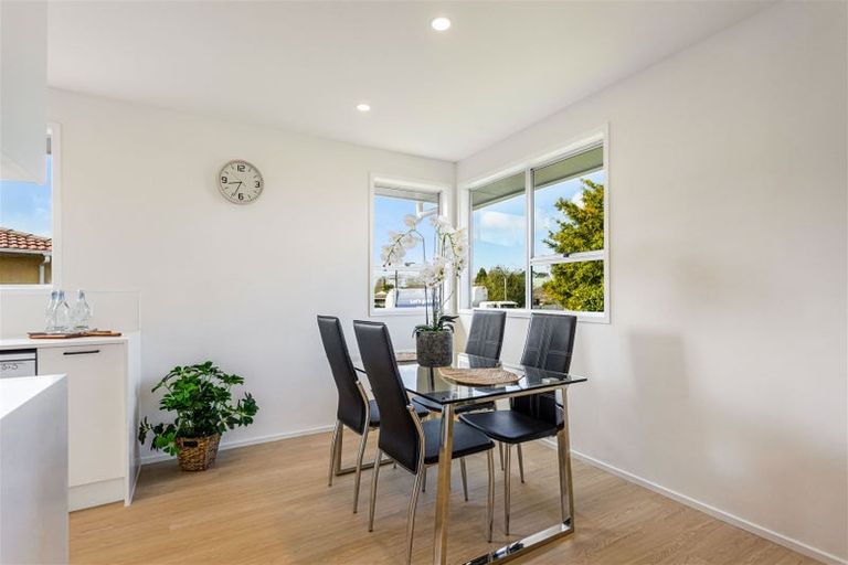 Photo of property in 5 Tabitha Crescent, Henderson, Auckland, 0612