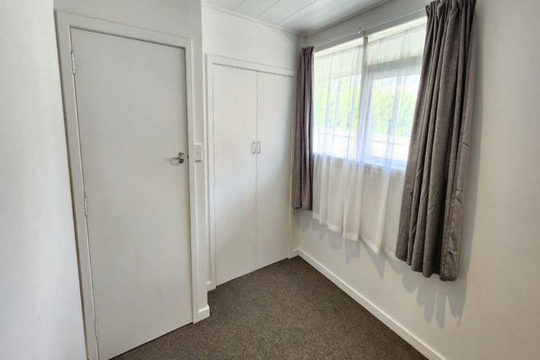 Photo of property in 32ab Old South Road, Okato, 4335