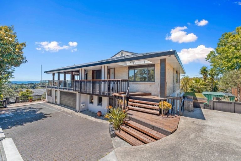 Photo of property in 36 Montclair Rise, Browns Bay, Auckland, 0630