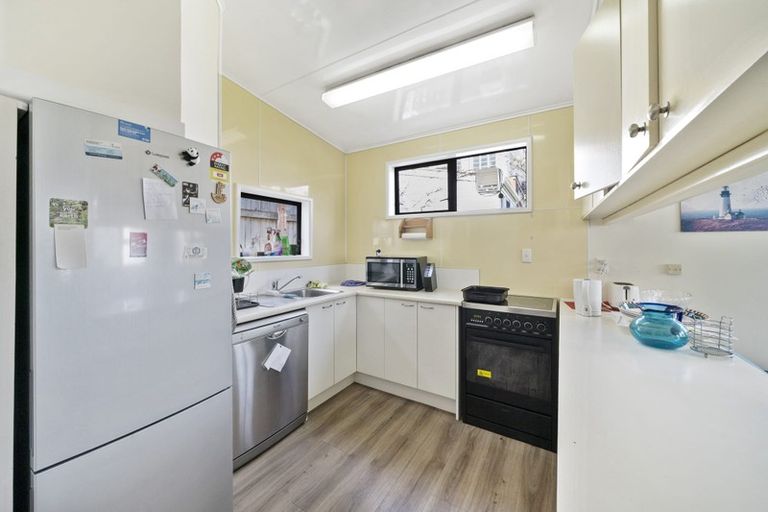 Photo of property in 8 Caroline Street, Mount Victoria, Wellington, 6011