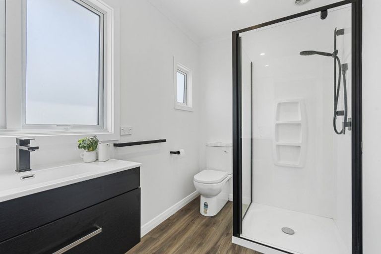 Photo of property in 254 Coronation Avenue, Welbourn, New Plymouth, 4310