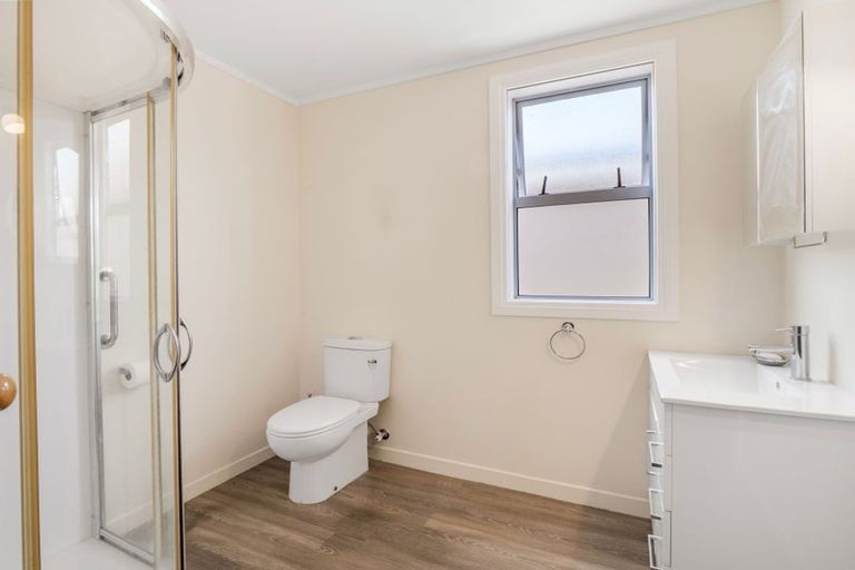 Photo of property in 102 Gonville Avenue, Gonville, Whanganui, 4501