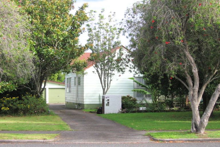 Photo of property in 59 Sunderlands Road, Half Moon Bay, Auckland, 2012