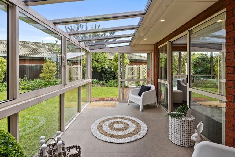 Photo of property in 9 Thoresby Mews, Avonhead, Christchurch, 8042