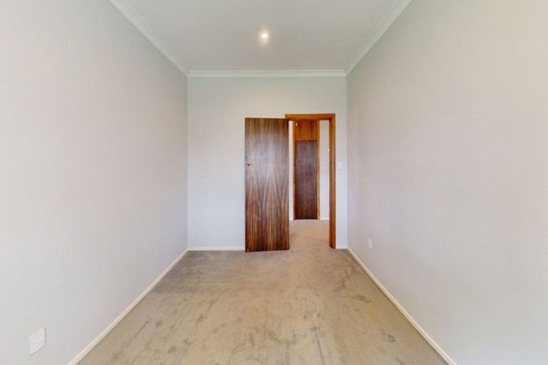 Photo of property in 6-8 Churchill Crescent, Foxton, 4814