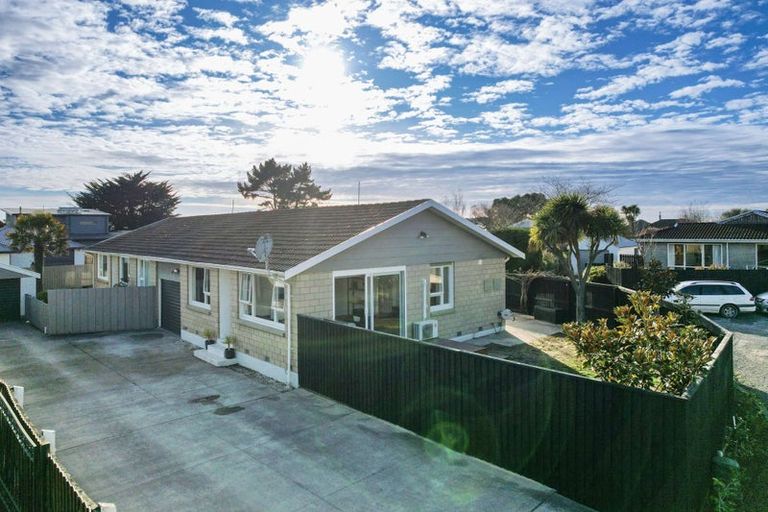 Photo of property in 1/15 Marriotts Road, North New Brighton, Christchurch, 8083