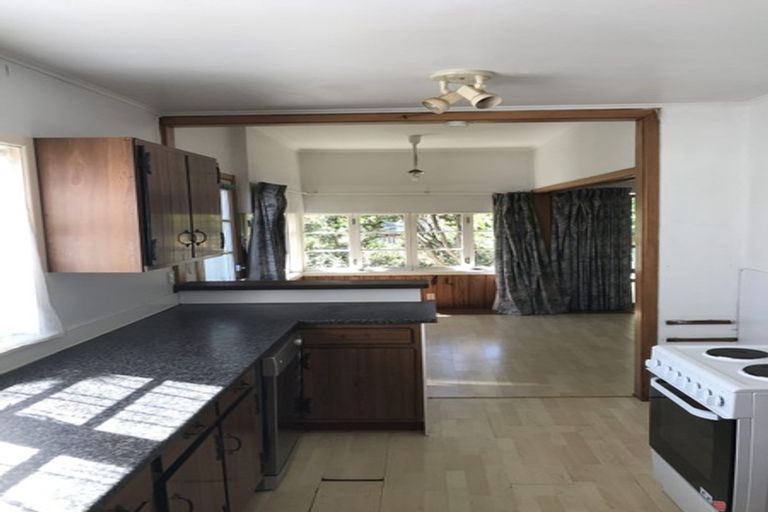 Photo of property in 21 Oteha Valley Road, Northcross, Auckland, 0632