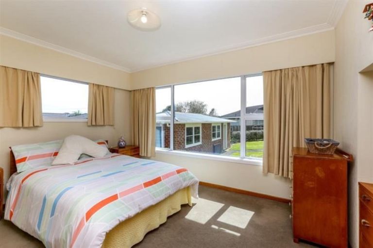 Photo of property in 17 Sanders Avenue, Westown, New Plymouth, 4310