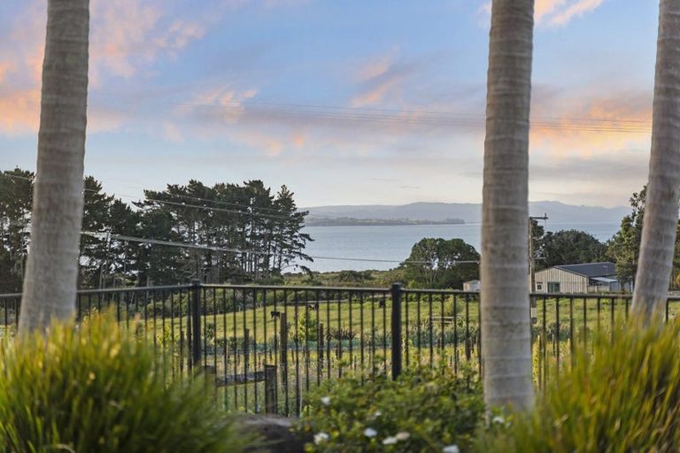 Photo of property in 337a Clarks Beach Road, Clarks Beach, Pukekohe, 2679