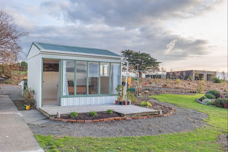 Photo of property in 252 Wallace Road, Koputaroa, Levin, 5571