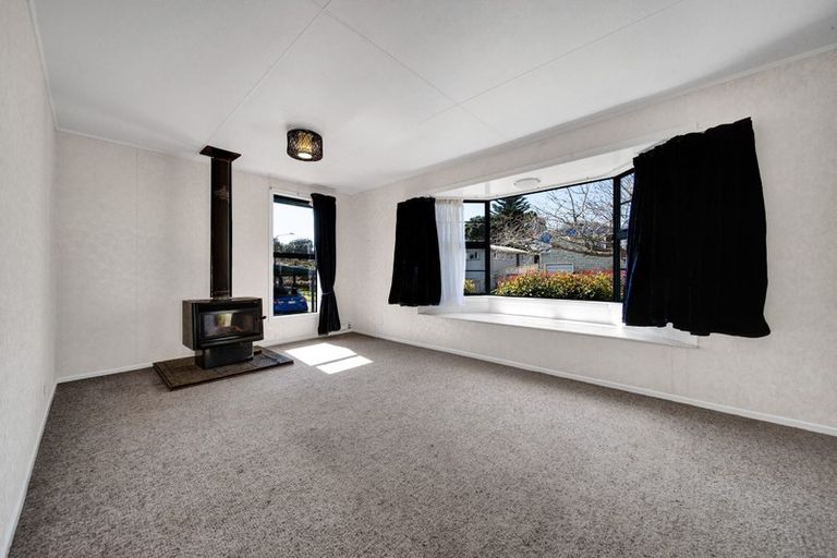 Photo of property in 13 Vancouver Place, Marfell, New Plymouth, 4310