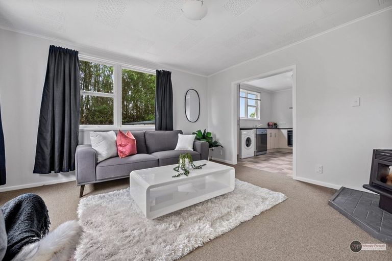 Photo of property in 2/121 Clouston Park Road, Clouston Park, Upper Hutt, 5018