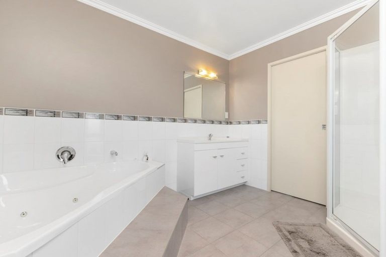 Photo of property in 8 Monticello Key, Papamoa Beach, Papamoa, 3118