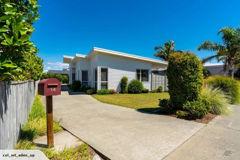 Photo of property in 14 Seabreeze Road, Mangawhai Heads, Mangawhai, 0505